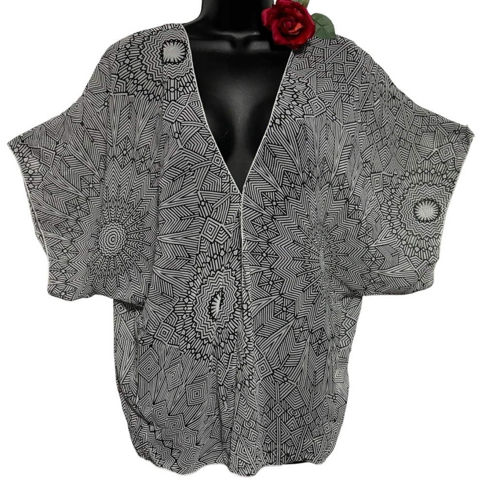 LIVING DOLL LA Los Angeles geo print poncho Swimsuit Cover up Whimsygoth bolero